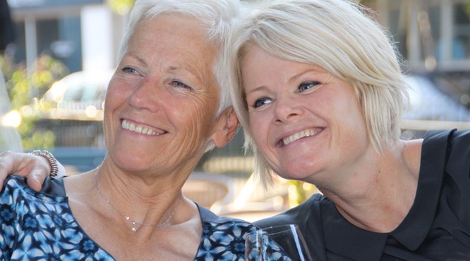Vraag van een 'licht zomertype': Ik heb grijs haar, zal ik het kleuren of niet?