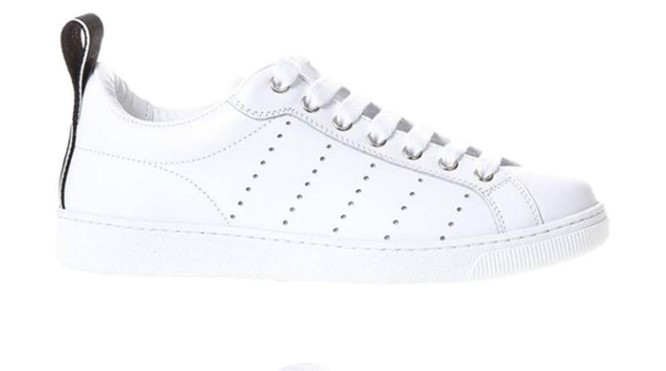 Hoe draag je deze winter witte sneakers?